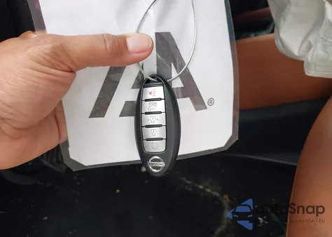 2018 Nissan Rogue Sl z USA, uszkodzony, nr VIN JN8AT2MV8JW352159